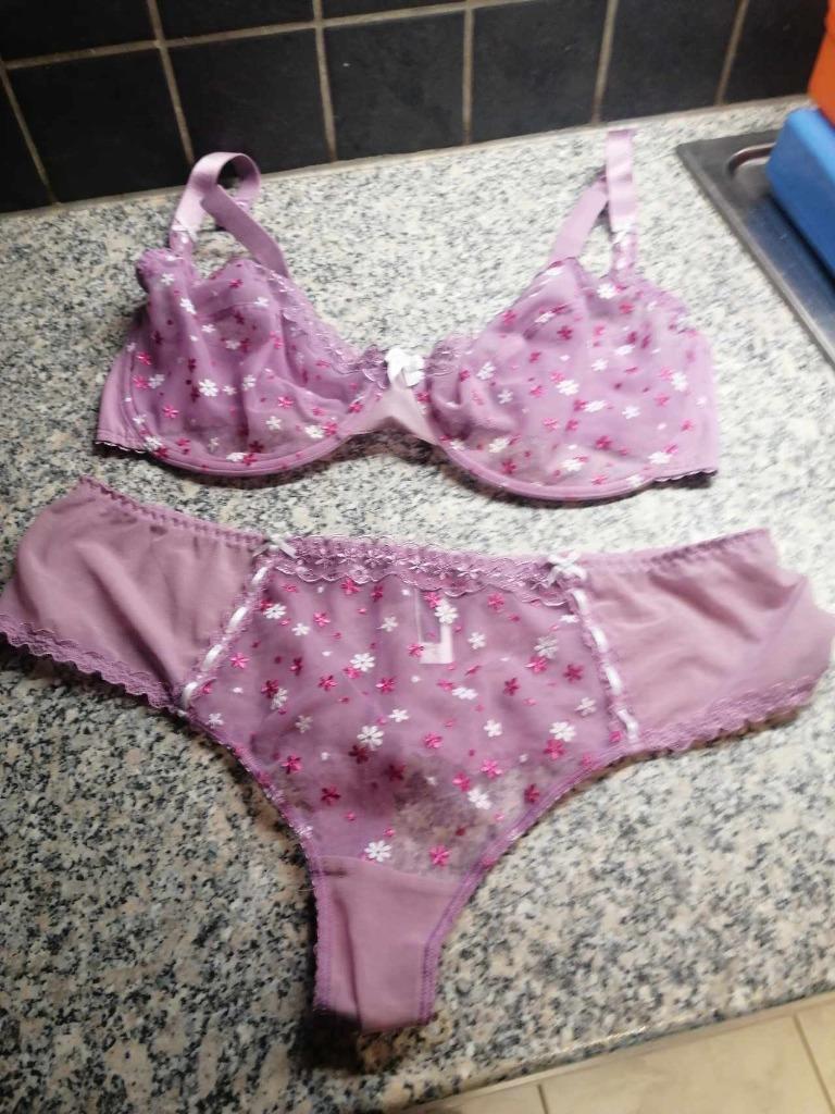 bh + slip licht roze merk passionata  – maat eu 85e / 100e /, Passionata, Ophalen of Verzenden, Roze, BH