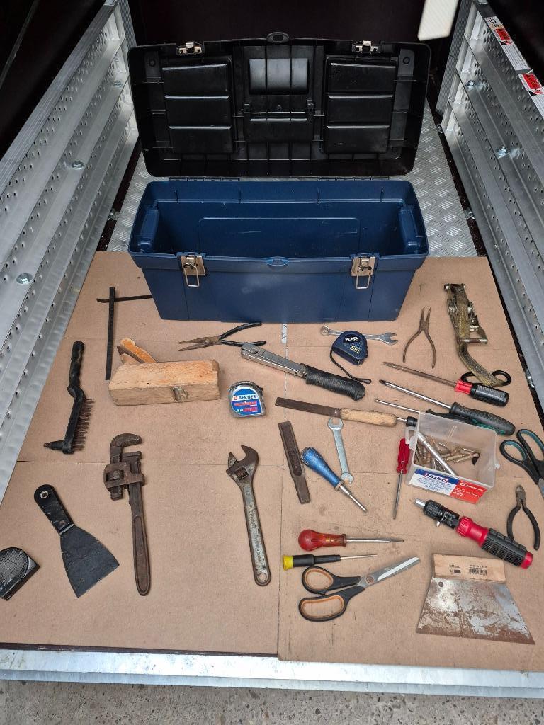Gereedschap koffer gevuld meter hamer sleutel bijtel ezv..., Ophalen, Gebruikt