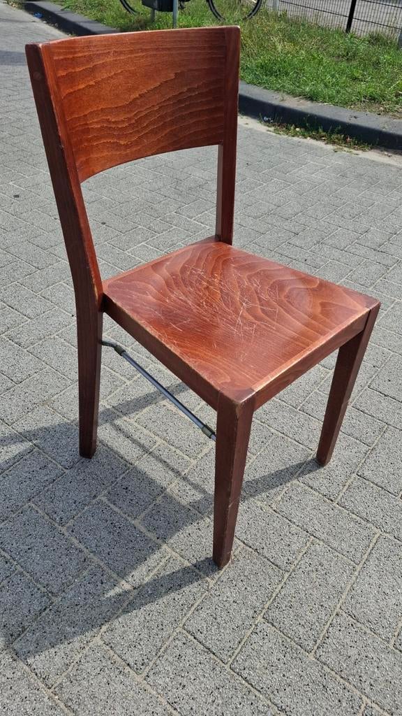 4 horeca stapelbare HUTTEN vervoort bisto partij stoelen!, Huis en Inrichting, Stoelen, Ophalen of Verzenden, Bruin, Hout