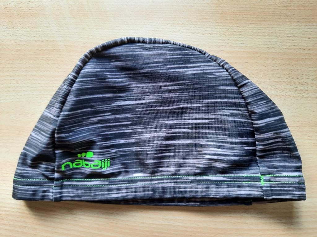 Stoffen badmuts met print maat L, Enlèvement, Comme neuf, Nabaiji, Accessoire de natation
