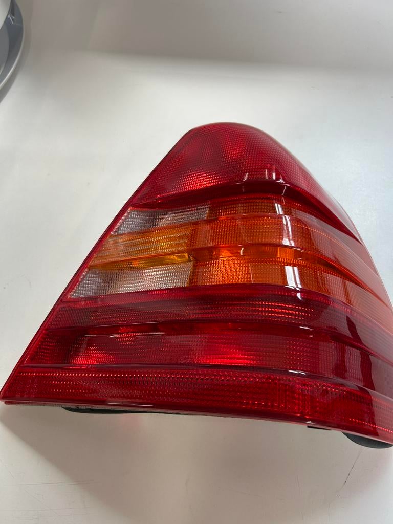 Rechts achterlichtglas mercedes C klasse w202, Ophalen of Verzenden, Mercedes-Benz