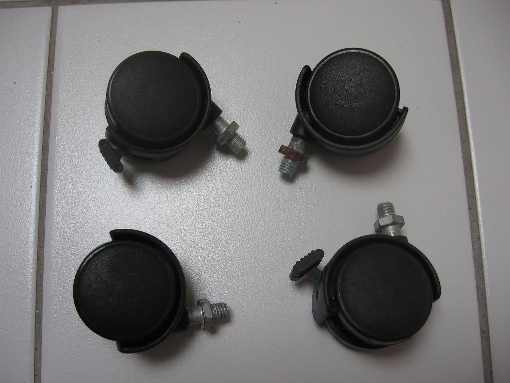 Choix de différents jeux de roues pivotantes, Enlèvement ou Envoi, Comme neuf