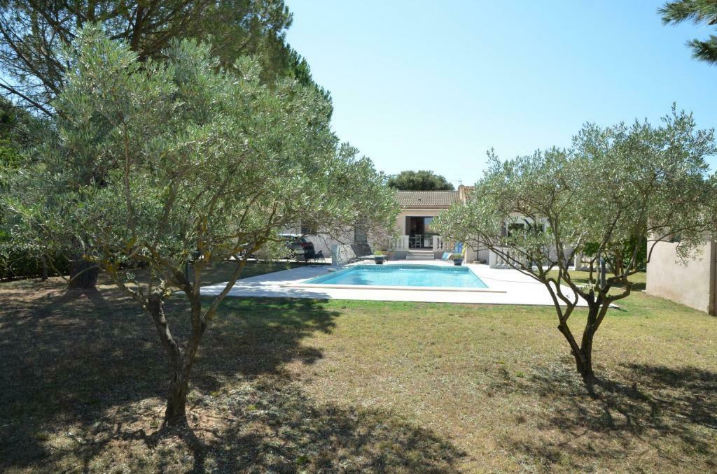 Provence vacances Ventoux, villa avec piscine, 4 ch., 8 pers, Propriétaire, Village, Maison de campagne ou Villa, 8 personnes