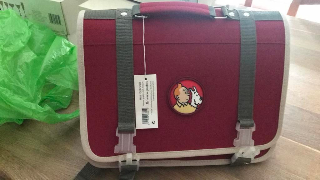 Cartable enfant tintin Milou neuf Hergé, Bijoux, Sacs & Beauté, Boîtes de maquillage & Beauty case, Comme neuf