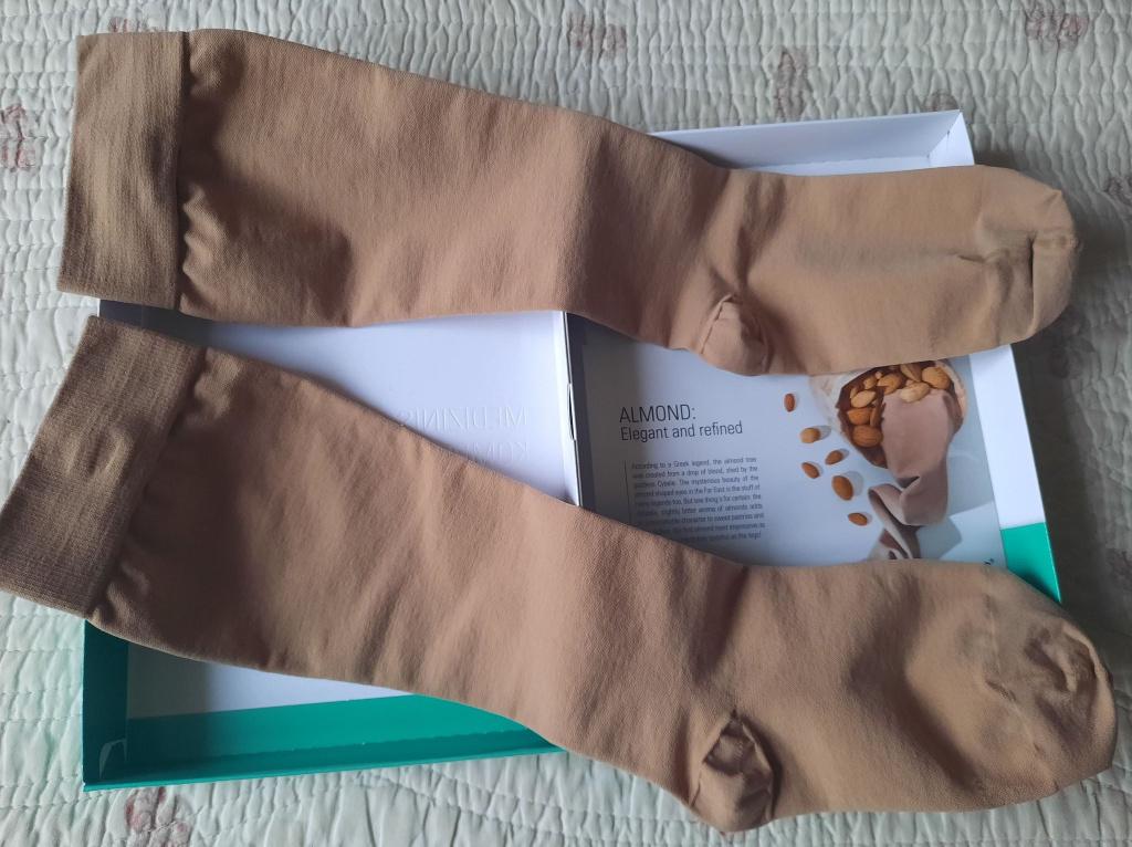 Bas de contention / chaussette Juzo (bas genou), Neuf, Socquettes et Bas genoux, Enlèvement ou Envoi, Beige