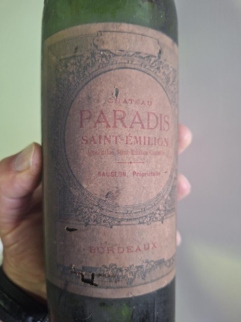 LEGE fles van 1945 "Chateau Paradis Saint-Emilion", Ophalen of Verzenden, Gebruikt