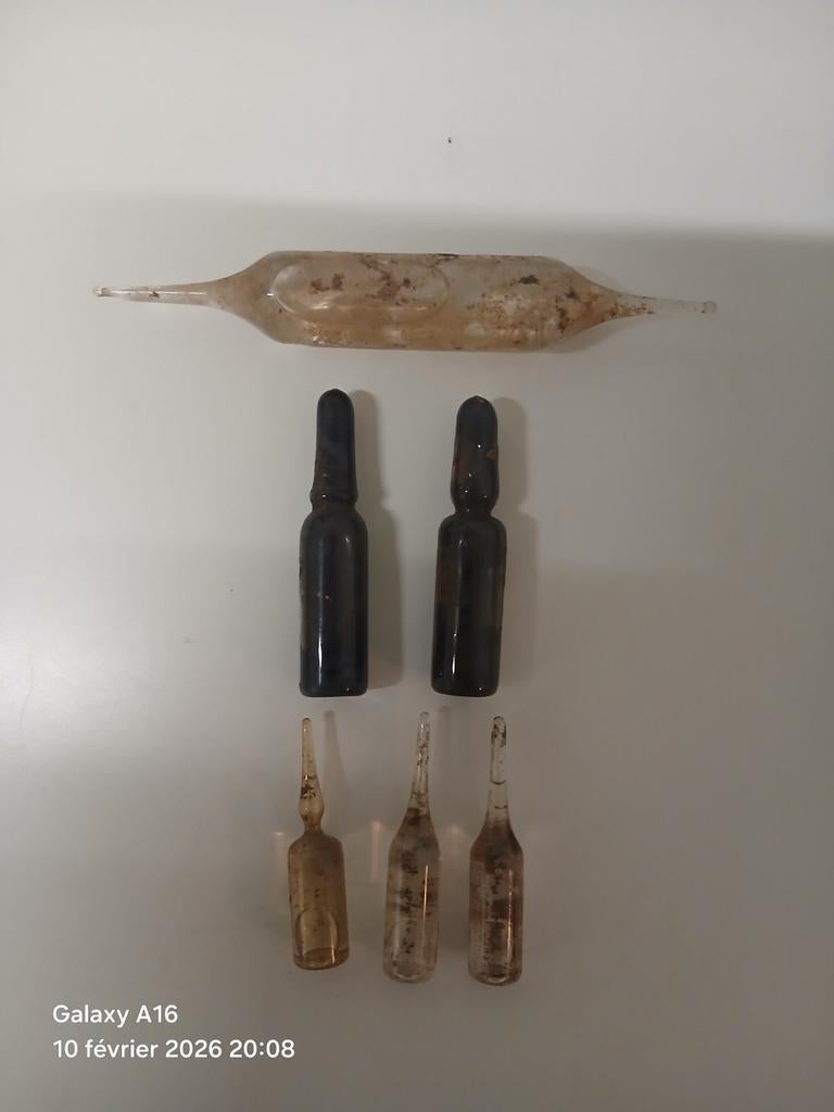 Ampoules medic ww2, Enlèvement ou Envoi, Autres