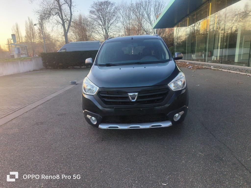 Dacia lodgy stepway 7 places, Autos, Dacia, Euro 5, Achat, 7 places, Boîte manuelle