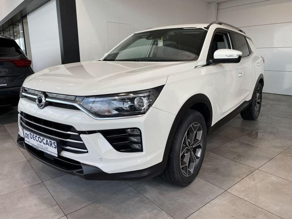 SsangYong Korando T-GDI Quartz 2WD / Apple - Android / DAB, Autos, SsangYong, Achat, Boîte manuelle, Noir, 172 g/km