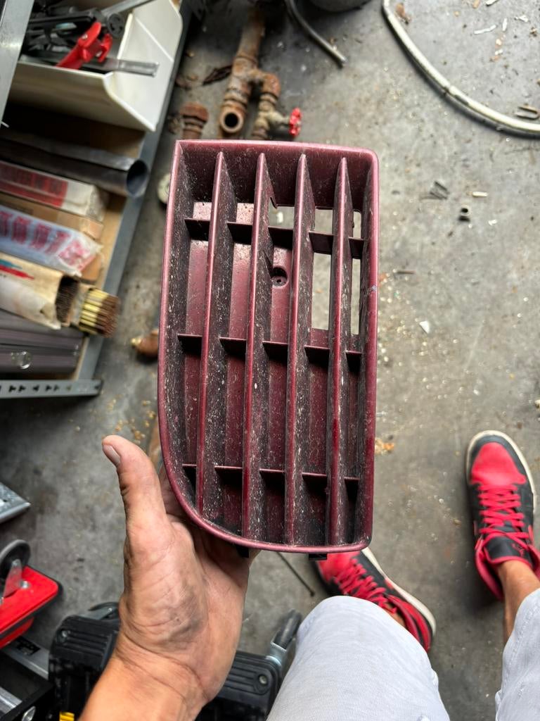 Grille de ventilation 1k0 853 666 vw golf V, Utilisé
