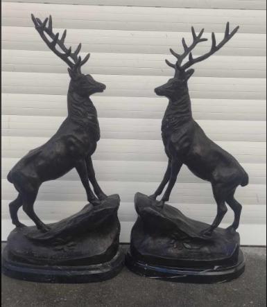 paire de cerf en bronze signe jules moigniez, Antiek en Kunst, Ophalen of Verzenden, Brons