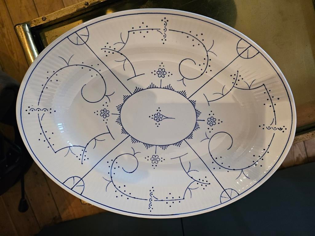 12 assiettes Boch Belgium la Louvière, Enlèvement