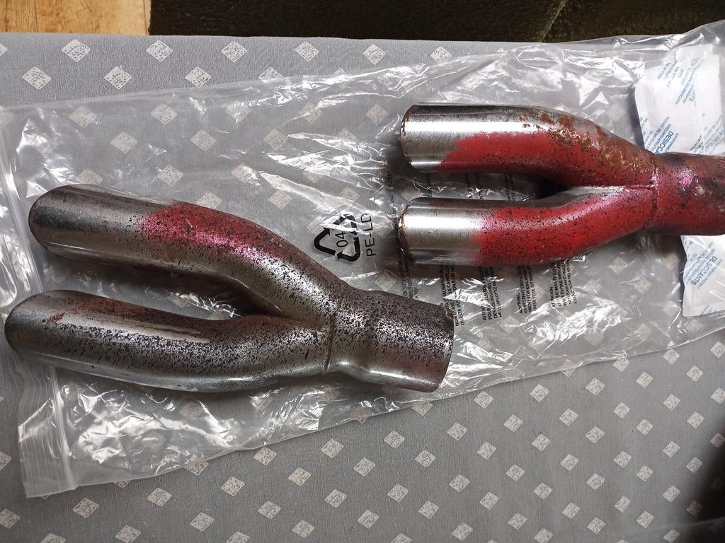 1 doubles sorties de pot mustang, Autos : Pièces & Accessoires, Enlèvement