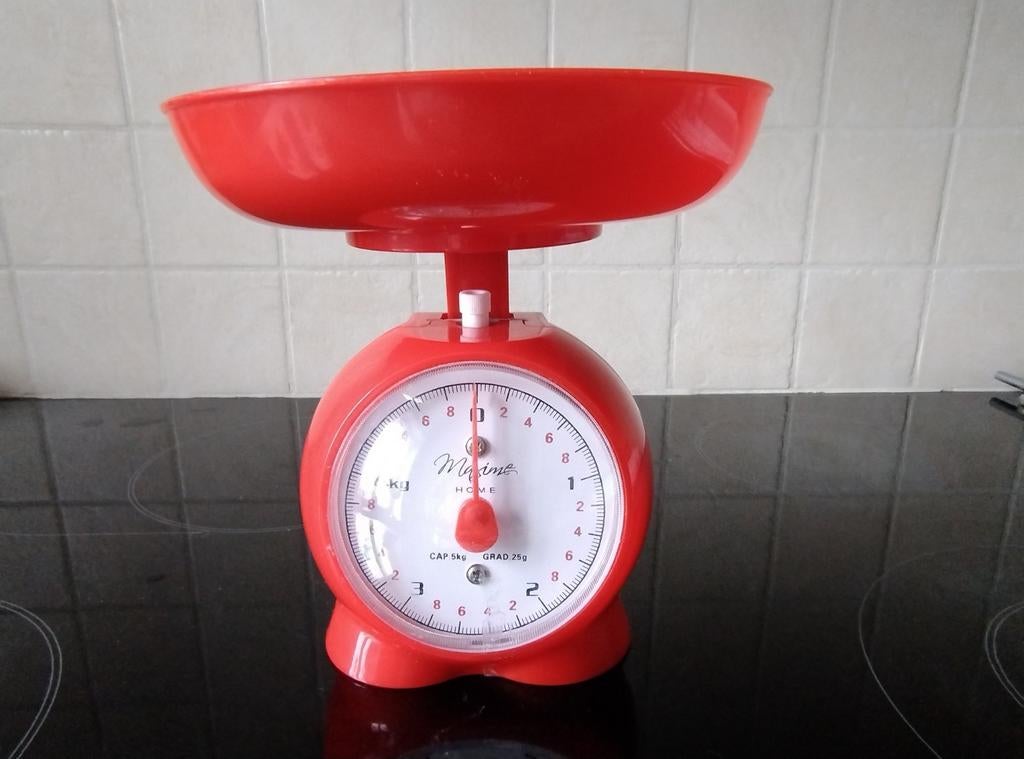 Balance vintage en plastique, Enlèvement ou Envoi, Comme neuf