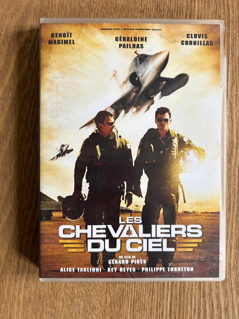 DVD Les chevaliers du ciel, À partir de 12 ans, Enlèvement ou Envoi, Comme neuf, France