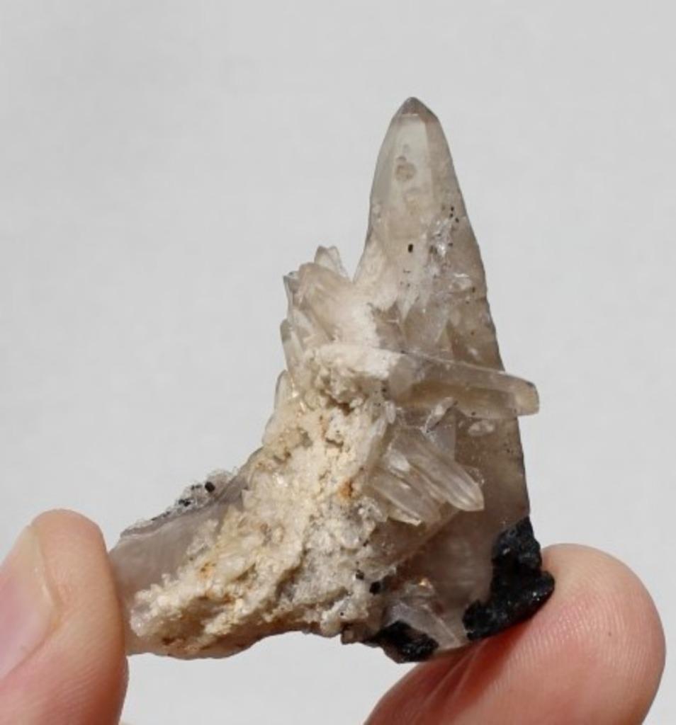 ROOKKWARTS uit Erongo in NAMIBIE, Verzamelen, Ophalen of Verzenden, Mineraal
