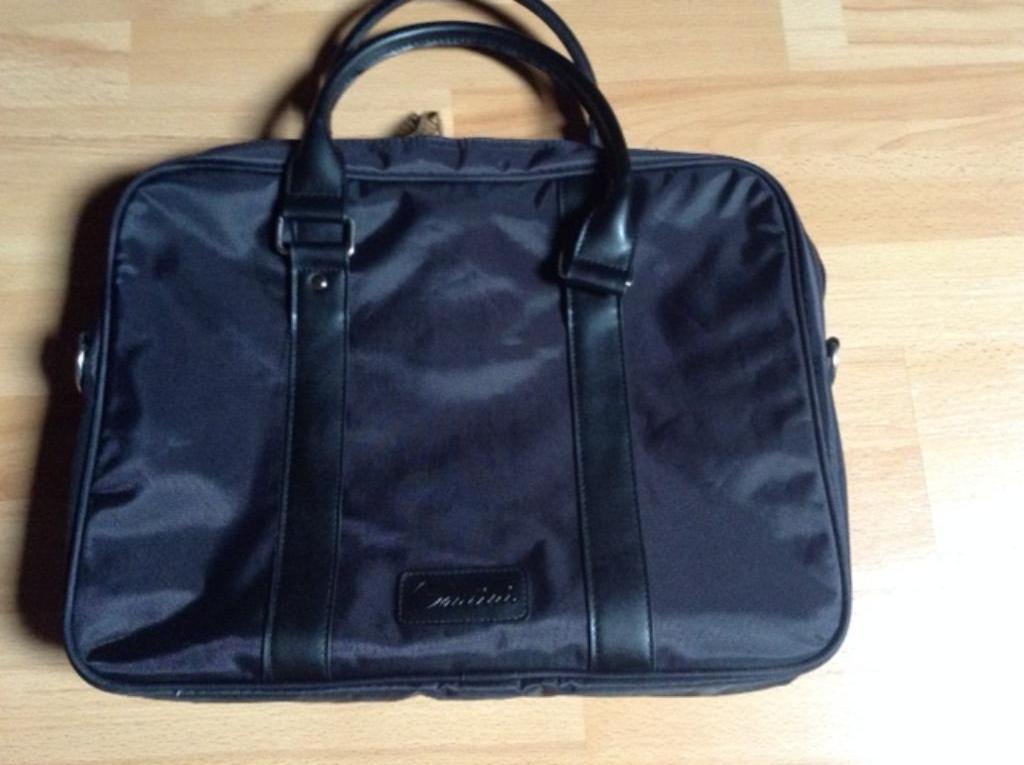 Laptoptas - model Santini, Computers en Software, Laptoptassen, Ophalen of Verzenden, 13 inch, Nieuw, Schoudertas