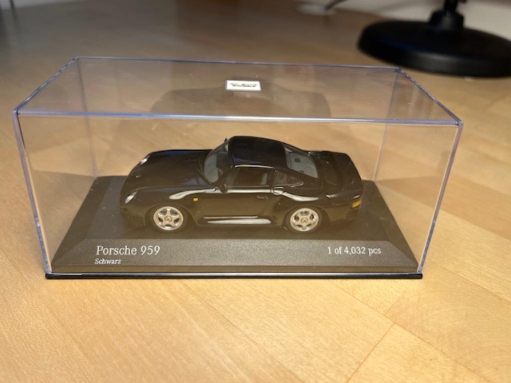 MINICHAMPS 1/43 - PORSCHE, Ophalen of Verzenden