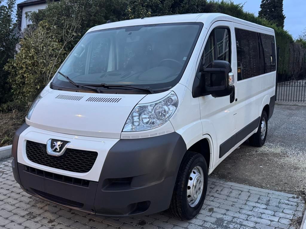 Peugeot boxer 9 zitplaatsen / 2.2 hdi 130pk euro 5 / Airco, Auto's, Euro 5, 4 cilinders, 9 zetels, Airbags