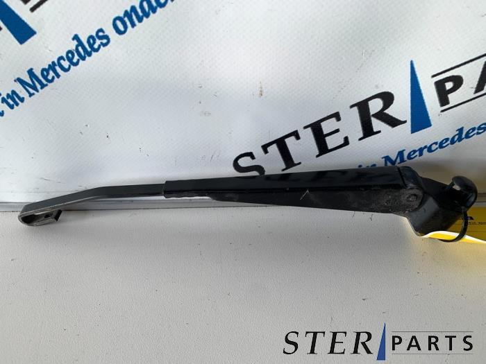 Bras essuie-glace arrière d'un Mercedes E-Klasse, Autos : Pièces & Accessoires, Enlèvement ou Envoi, 3 mois de garantie, Utilisé