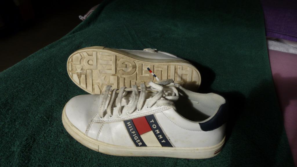 SNEAKERS TOMMY HILFIGER MAAT 41, Kleding | Heren, Schoenen, Ophalen, Zo goed als nieuw, Tommy hilfiger, Wit