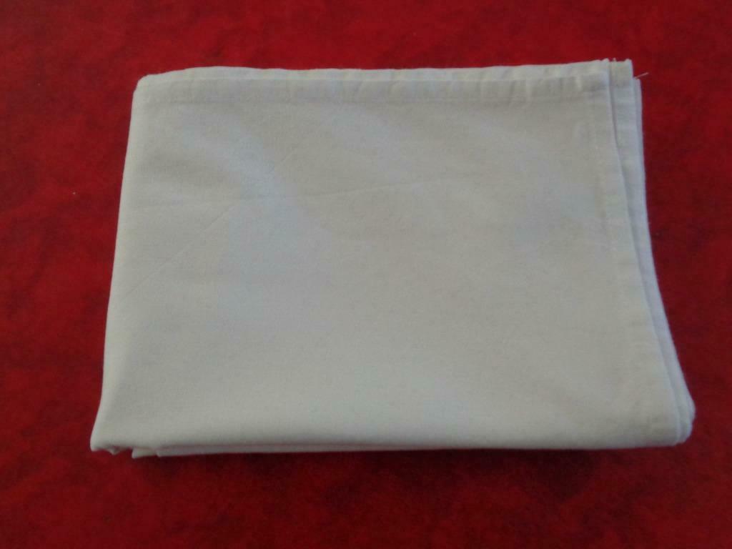 Nappe blanche. Marque: "3Suisses" 140X140., Ophalen of Verzenden, Gebruikt, Wit
