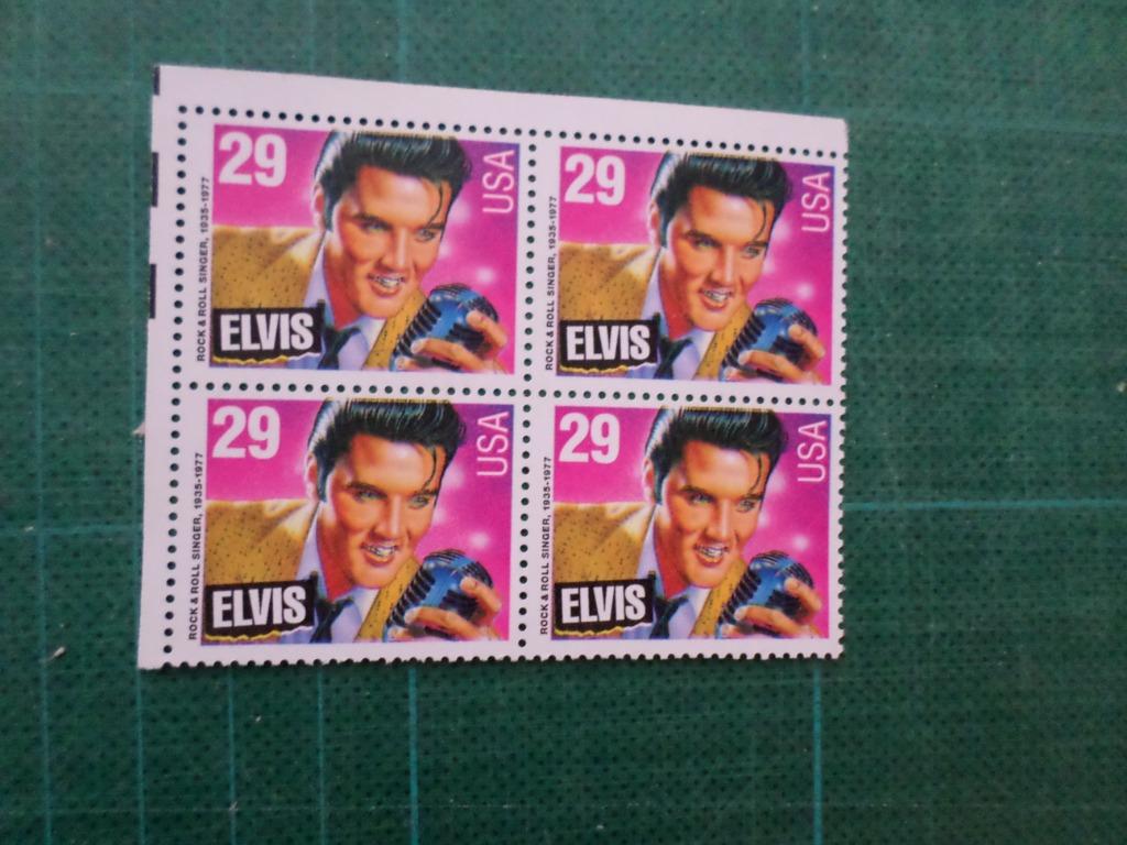 Elvis Presley - bloc 4 timbres non oblitérés - 1977, Postzegels en Munten, Ophalen of Verzenden, Postfris, Noord-Amerika