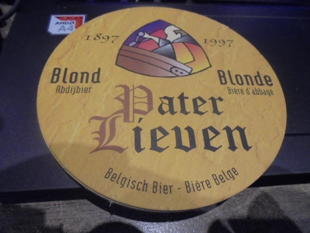Pater Lieven, Verzamelen, Ophalen of Verzenden, Zo goed als nieuw, Viltje(s)