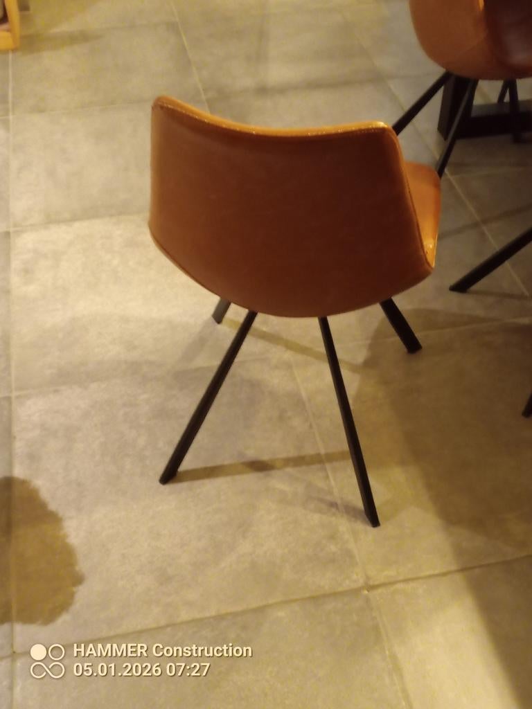 Leren stoelen, Enlèvement, Comme neuf