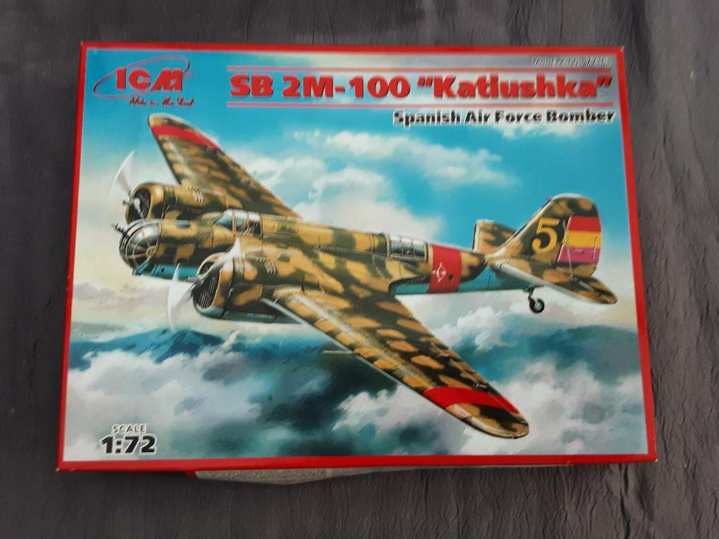 Model ICM SB 2M-100 KATIUSHKA Spaanse bommenwerper, Hobby en Vrije tijd, Modelbouw | Vliegtuigen en Helikopters, Zo goed als nieuw