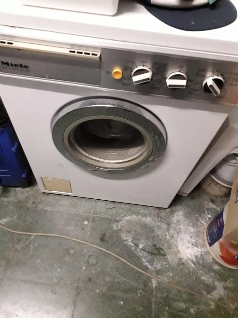 Lave linge ancienne MIELE W 423, 4 à 6 kg, Chargeur frontal, Enlèvement, Utilisé
