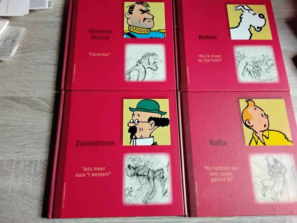 Biografieën van een 10 tal kuifjes figuren., Boeken, Ophalen of Verzenden, Nieuw, Moulinsart