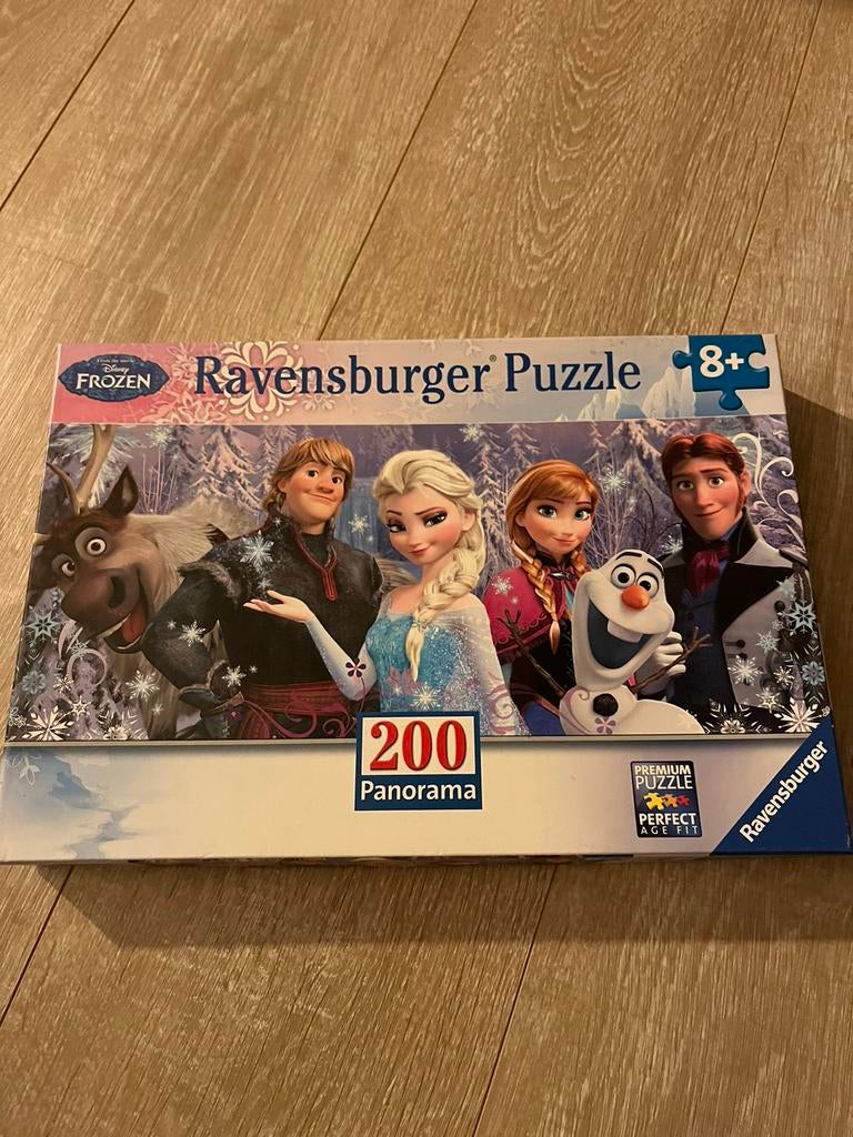Puzzel Ravensburger Frozen 200 stukjes 8+, Ophalen, Zo goed als nieuw