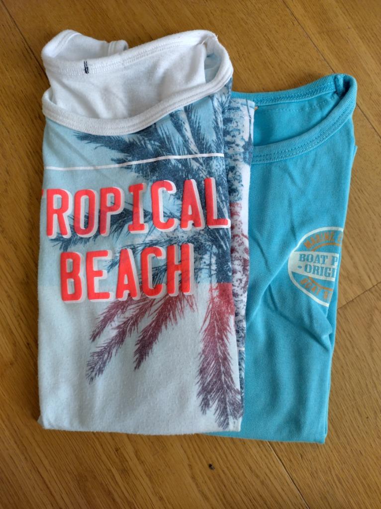 mouwloos T-shirt, 2x, maat 122 - 128, wit en blauw, Kinderen en Baby's, Kinderkleding | Maat 122, Gebruikt, Jongen of Meisje, Ophalen of Verzenden