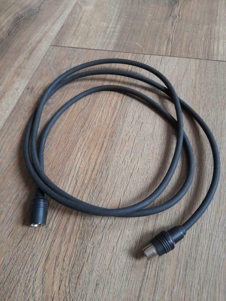 Câble coaxial prolongateur 2m, avec 2 fiches (1 mâle +1 fem), Enlèvement ou Envoi, Comme neuf, 2 à 5 mètres, Câble coaxial
