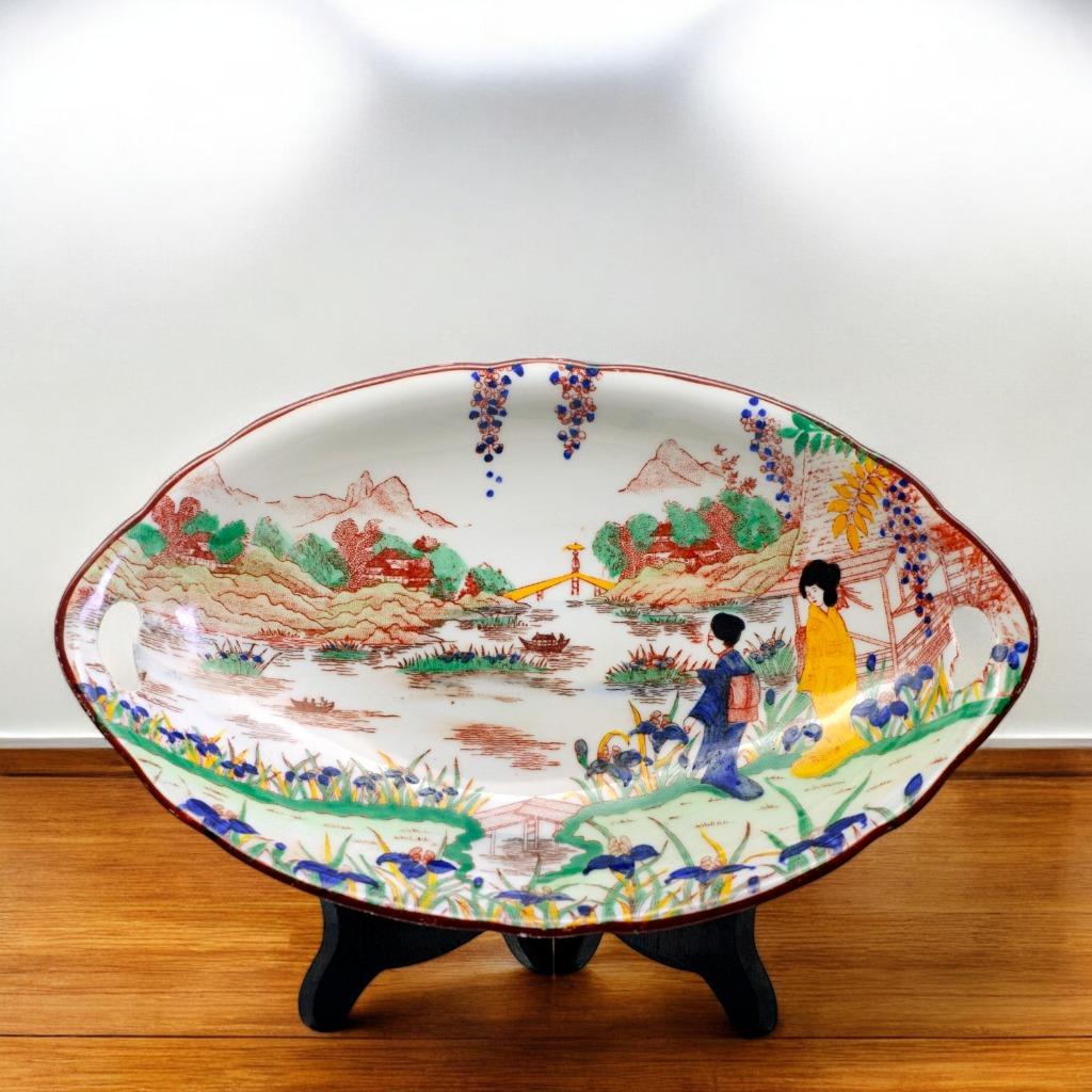 Plat Vintage en Porcelaine "Victoria" au Décor Oriental, Cze, Antiquités & Art, Antiquités | Céramique & Poterie, Enlèvement ou Envoi
