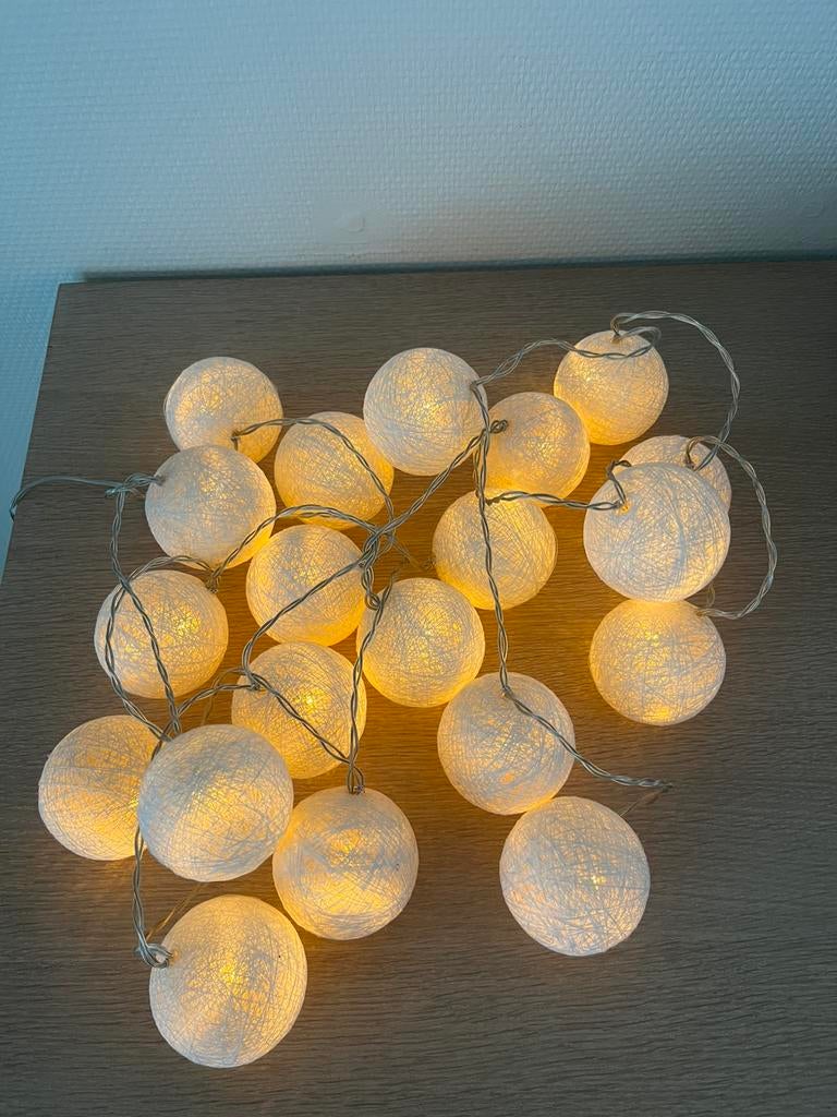 Guirlandes lumineuses Sirius pour usage intérieur, Enlèvement, Comme neuf, Décoration