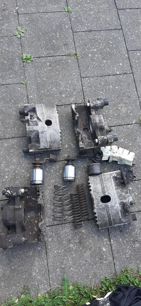 Pontiac Fiero GT remklauwen/brake calipers, Auto-onderdelen, Ophalen, Gebruikt, Pontiac