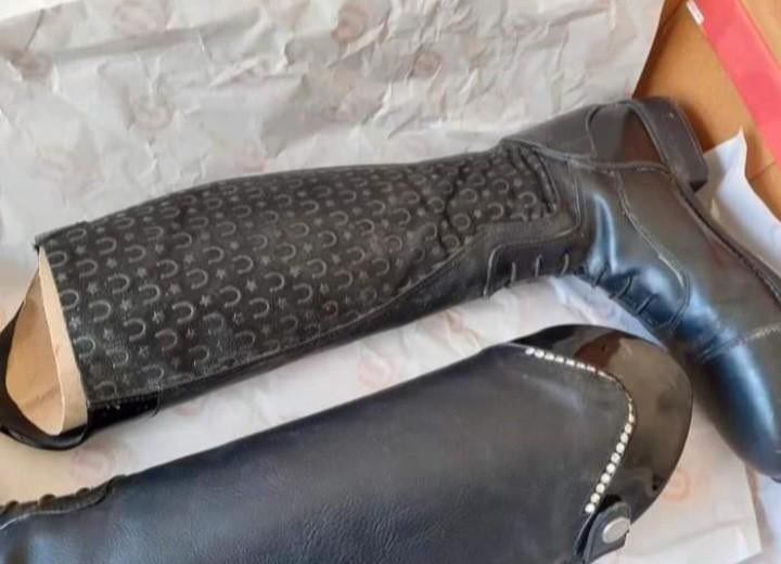 Botte équitation, Enlèvement