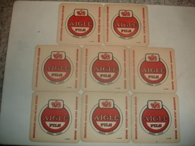 8 oude bierviltjes van Aigle Belgica, Ophalen of Verzenden, Zo goed als nieuw, Viltje(s), Overige merken