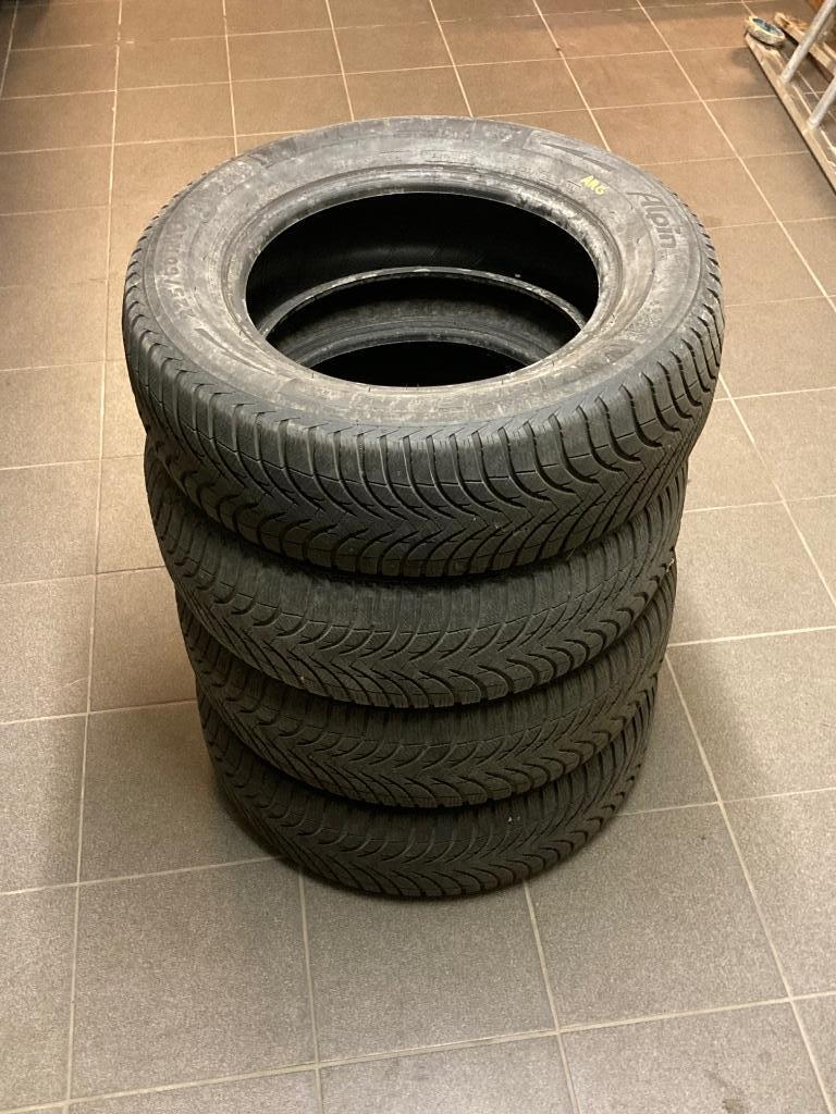 Pneus hiver Michelin Alpin 225/60R16, Pneus hiver, 16 pouces, Pneu(s), Enlèvement
