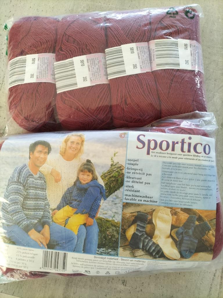 Laine Sportico rouge (8 pelotes).  C4, Enlèvement ou Envoi, Neuf, Machine