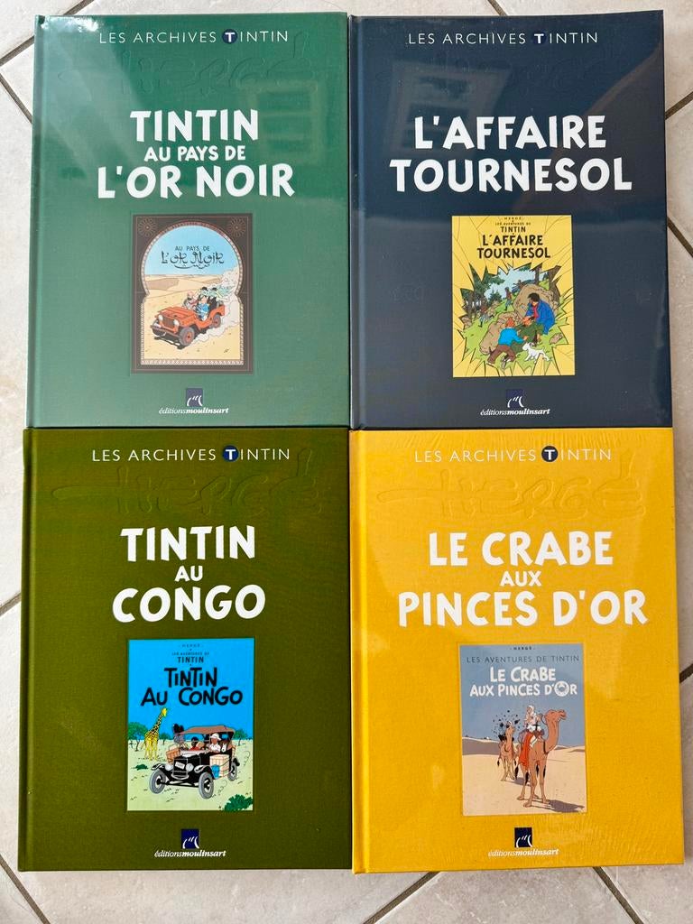 À vendre 4 livres Tintin neufs, Ophalen, Nieuw