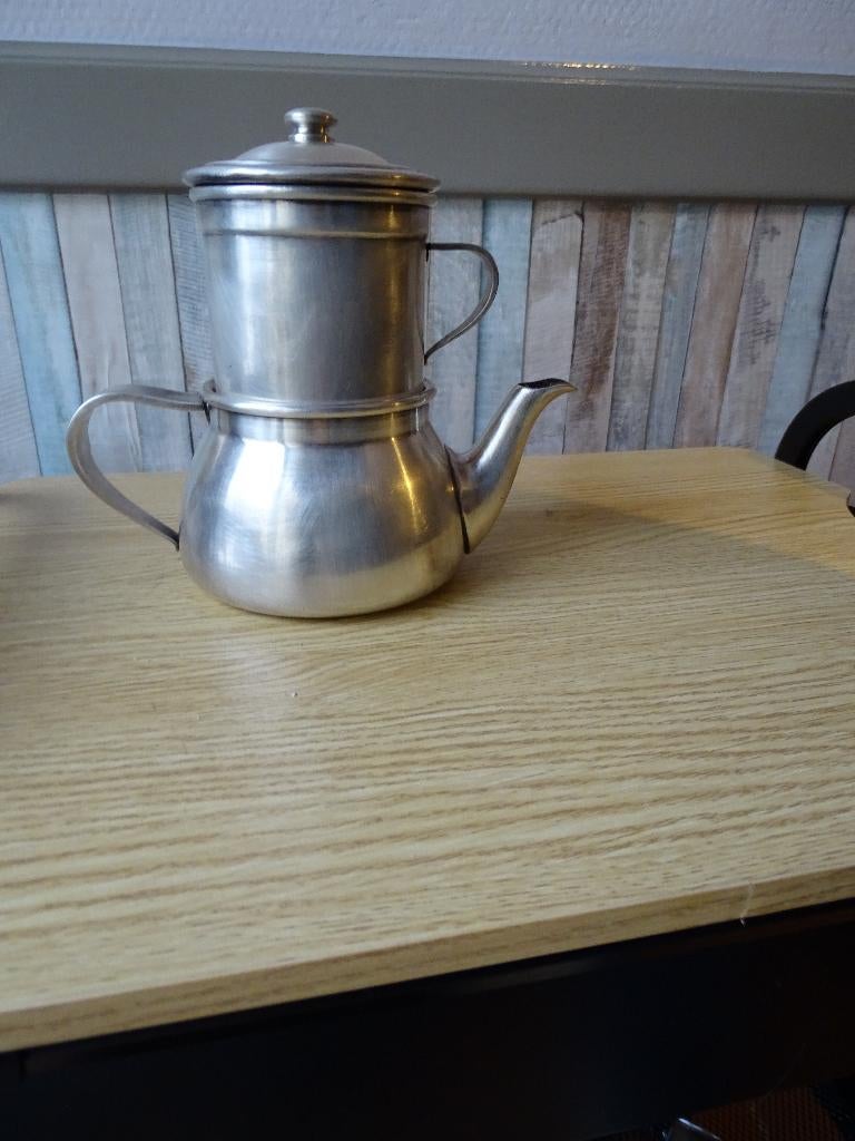 Cafetière filtre Vintage Wiskemann Bruxelles, Antiquités & Art, Antiquités | Ustensiles de cuisine, Enlèvement ou Envoi