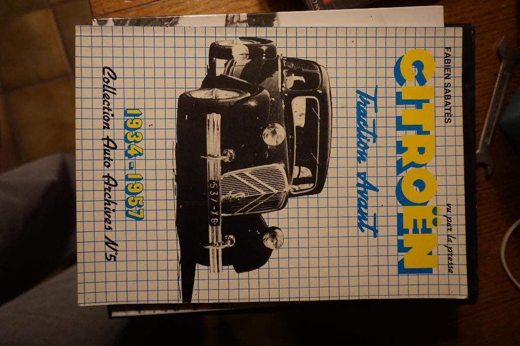 Citroën Traction Avant, Collection Auto Archives N5, Livres, Enlèvement, Comme neuf, Autres types