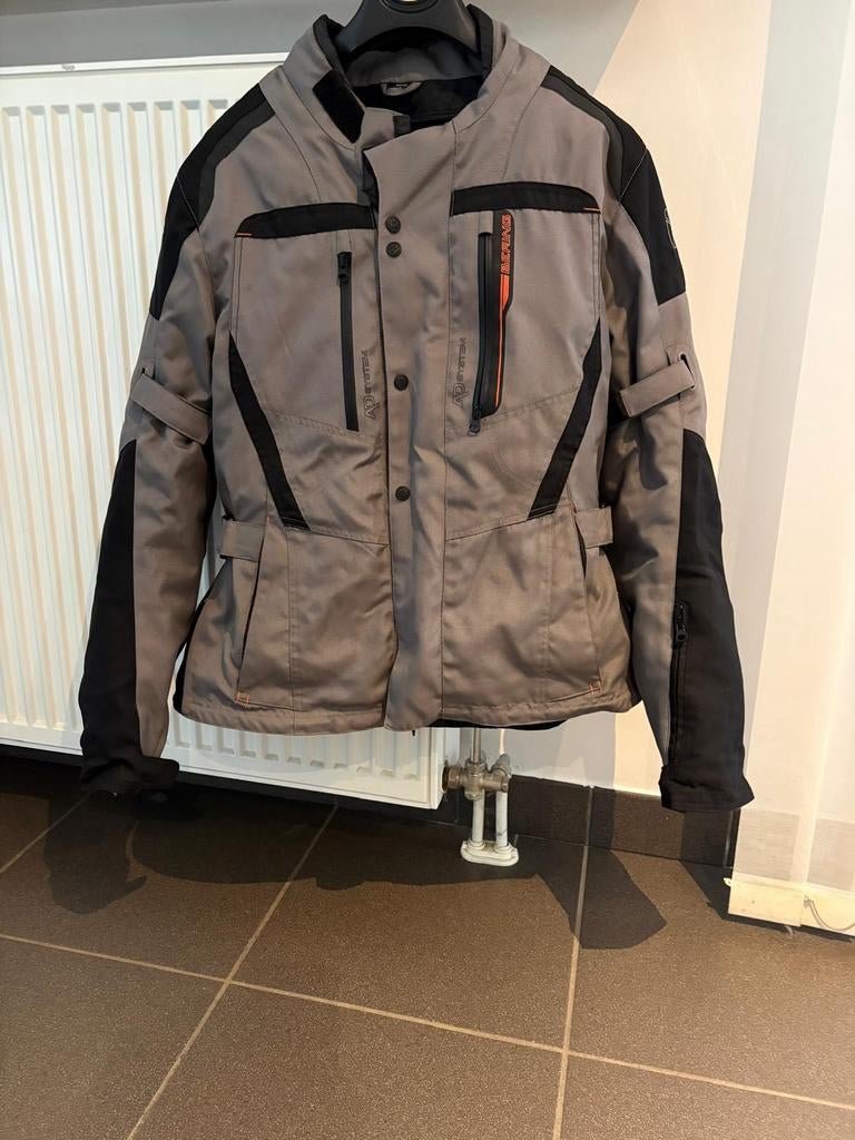 Nieuw motorpak "BERING:, Motoren, Kleding | Motorkleding, Broek | leer, Ophalen of Verzenden
