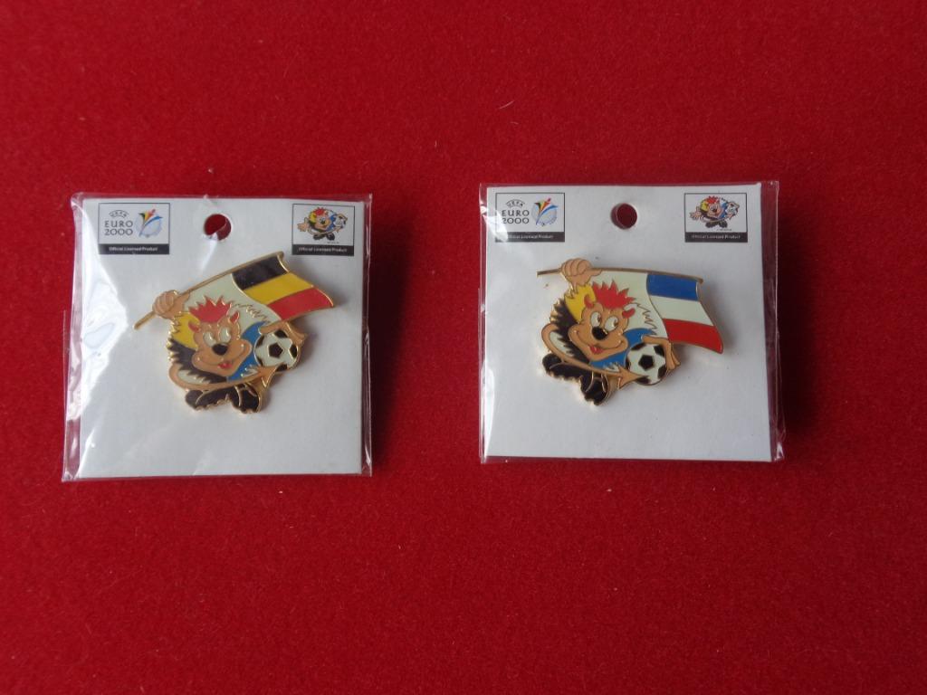 2 pin's football  Belgique et France "EURO 2000", Enlèvement