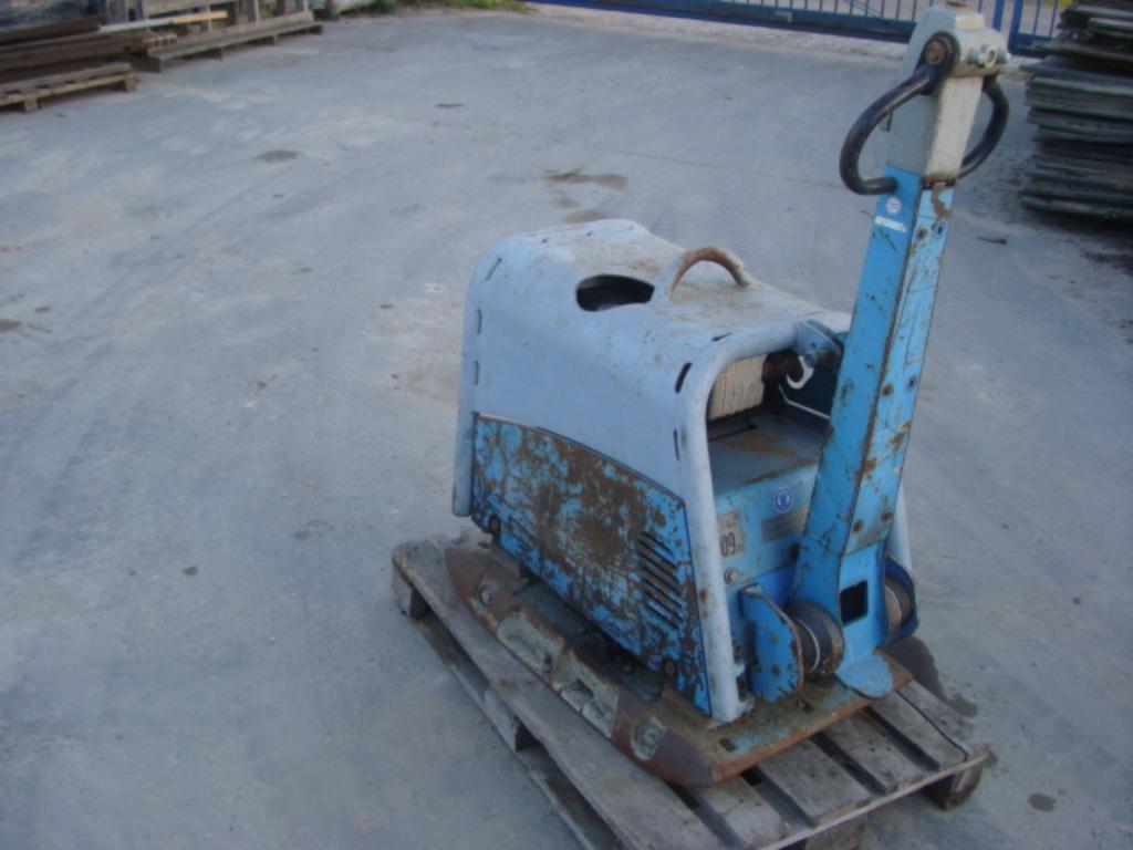 TRILPLAAT WEBER CR9, Ophalen