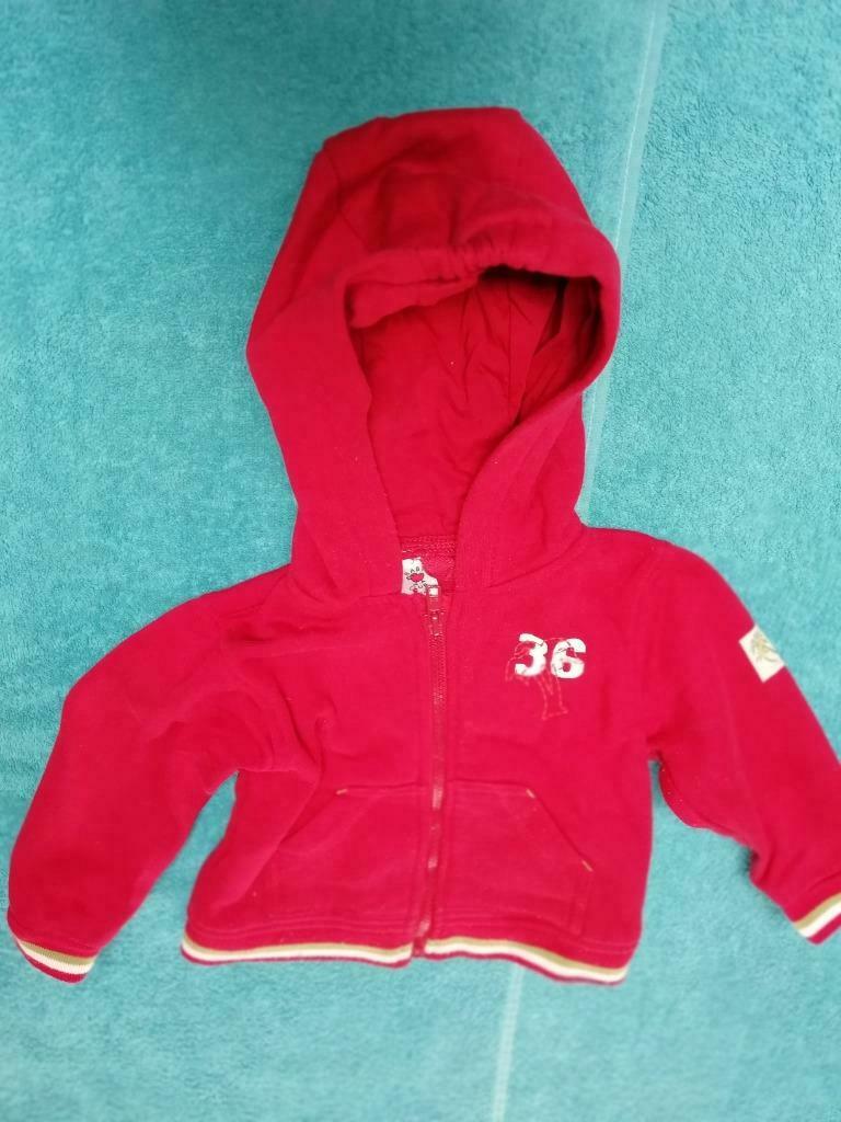 Rood vestje baby club maat 86, Kinderen en Baby's, Gebruikt, Truitje of Vestje, Babyclub, Ophalen of Verzenden
