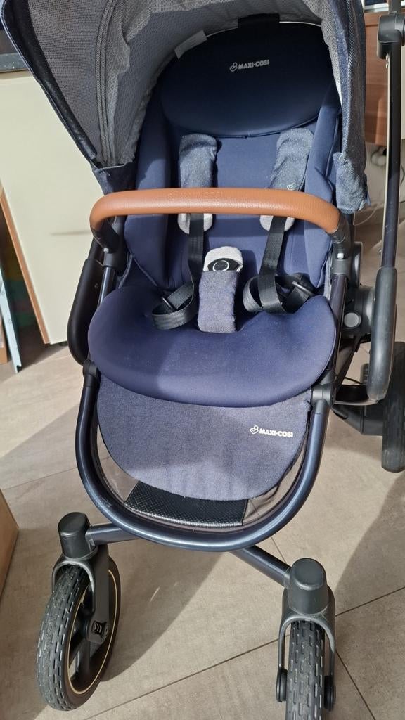Maxi-Cosi Nova 4 wielen kinderwagen. Blauwe., Kinderen en Baby's, Ophalen, Kinderwagen, Maxi-Cosi